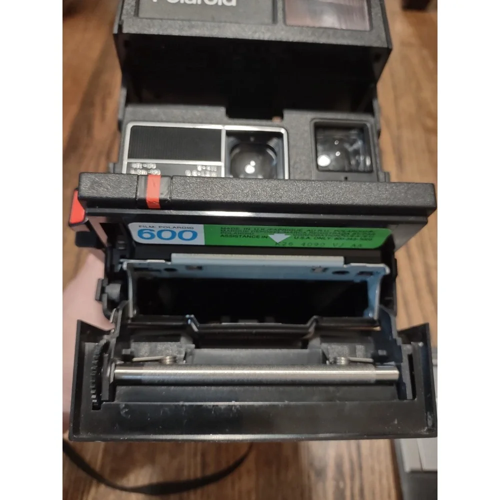 Vintage Polaroid OneStep Flash 600 Instant Film Camera Black w/Strap (UK Made)